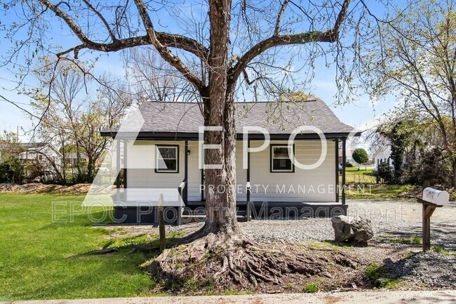 Building Photo - 617 Dailey St