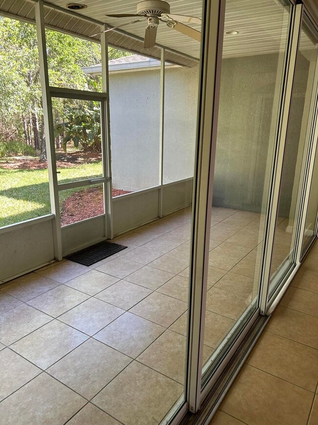 Building Photo - 433 Gardendale Cir SE