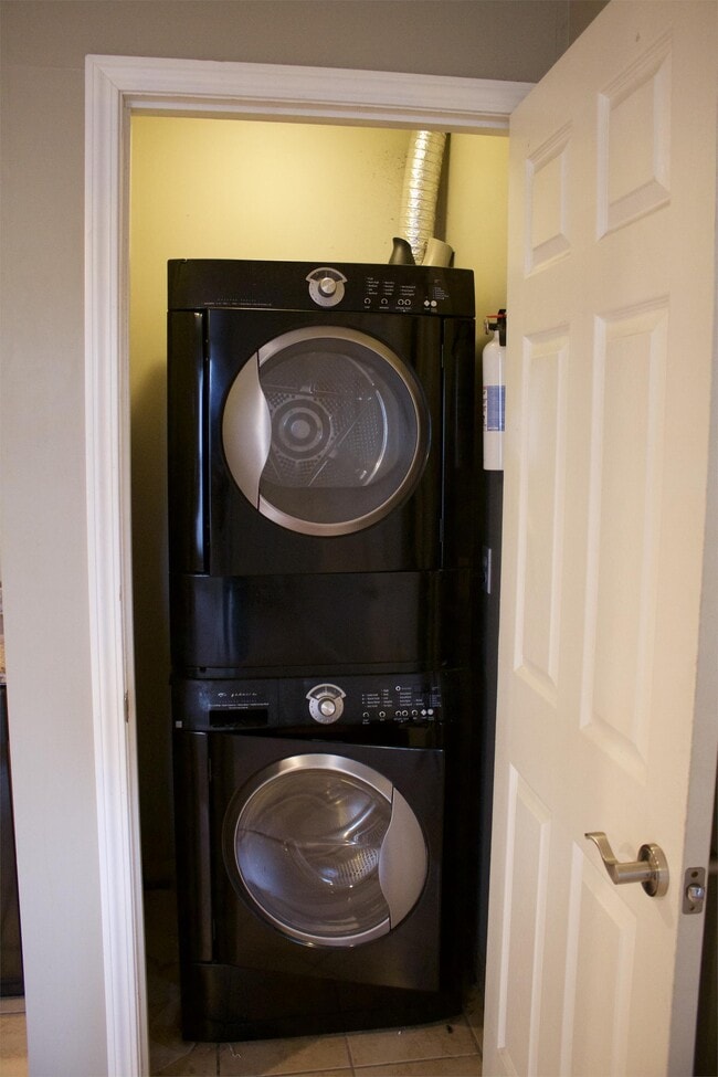 Interior Photo - 2411 Collis Avenue
