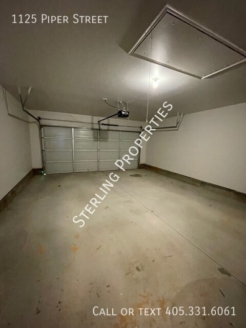 Building Photo - 1125 Piper St