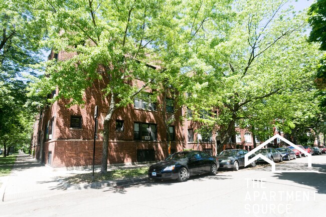 Building Photo - 3602 W Sunnyside Ave