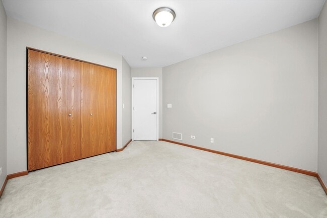 Building Photo - 533 Cannon Ball Dr