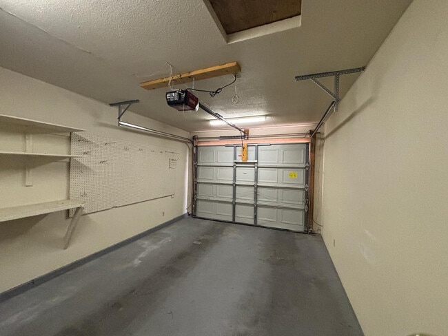 Building Photo - 1584 Sandy Ln