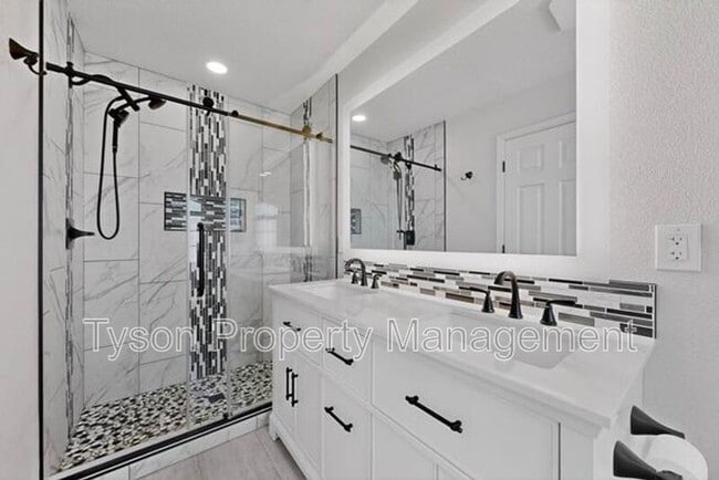 Building Photo - 2309 Kafka Pl NW