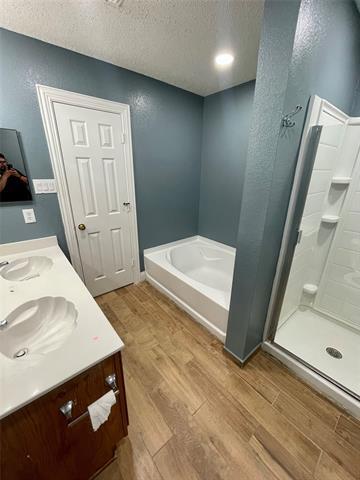 Building Photo - 3501 Clydesdale Dr