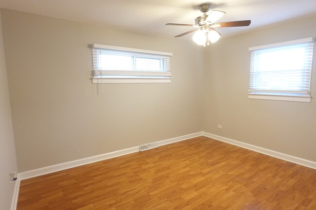 Building Photo - 2401 Huron Terrace