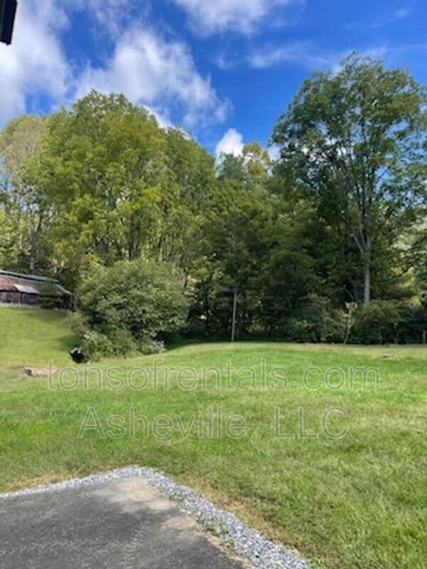 Building Photo - 360 N Jones Creek Rd