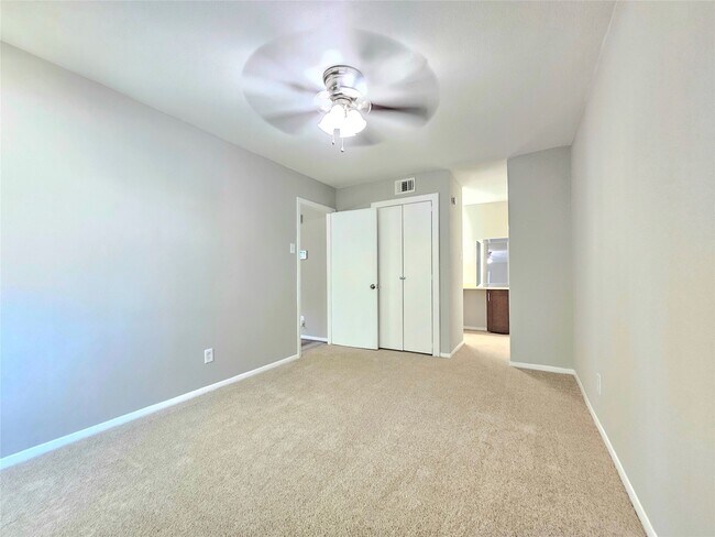 Building Photo - 909 Silber Rd