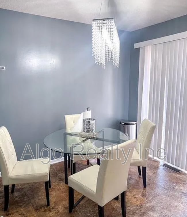 Building Photo - 8125 Georgia Ct N