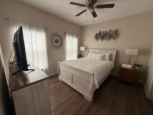 Building Photo - 2411 Caravelle Cir