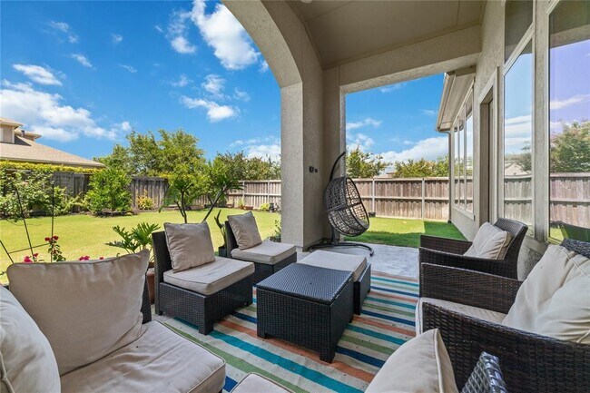 Building Photo - 17402 Hankar Way