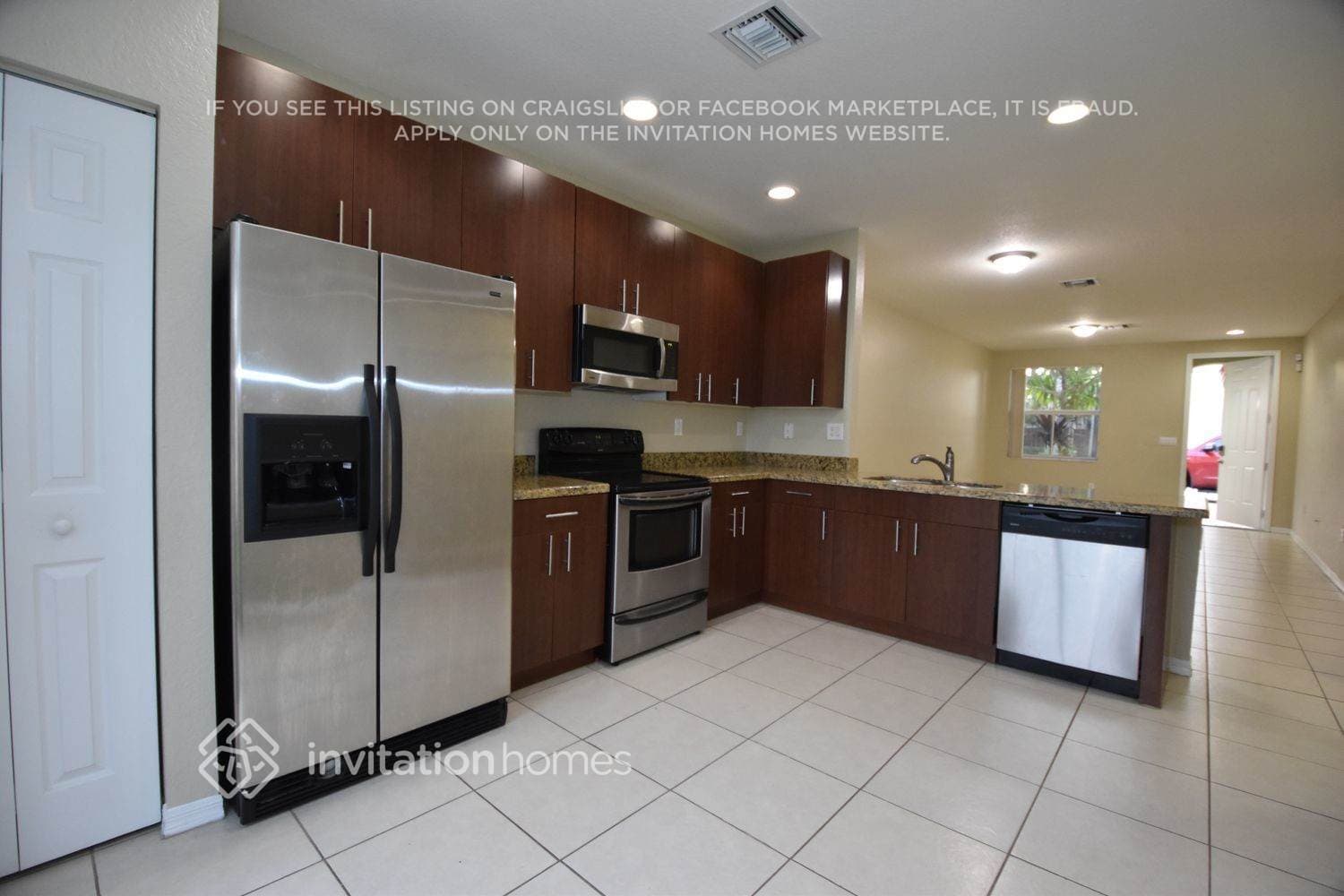 Building Photo - 4025 SW 149th Ct