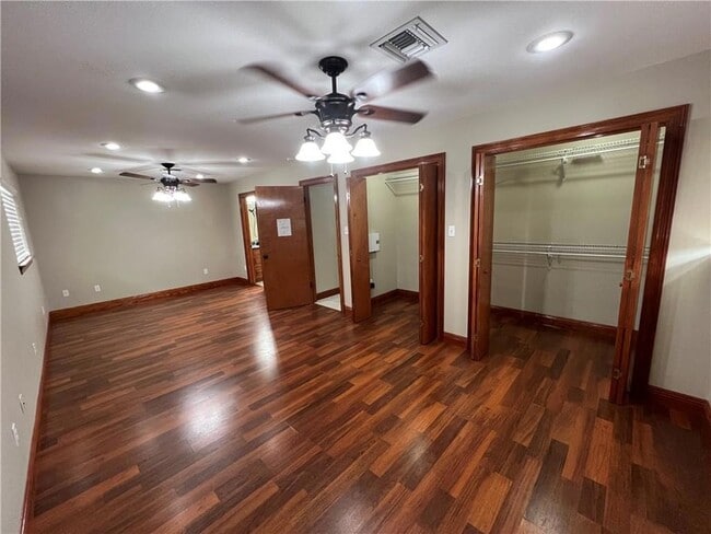 Building Photo - 3508 Decomine St