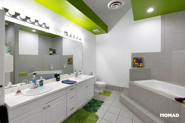 Building Photo - 335 N Superior St