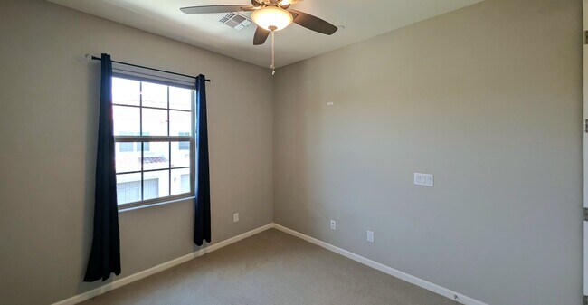 Building Photo - 3 Bedroom Condo in the Siena Community Near S Dobson Rd and W Queen Creek Rd!