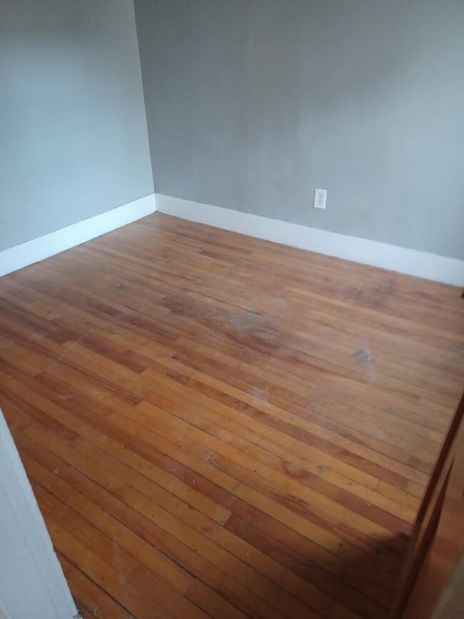 Building Photo - 204 Blake St