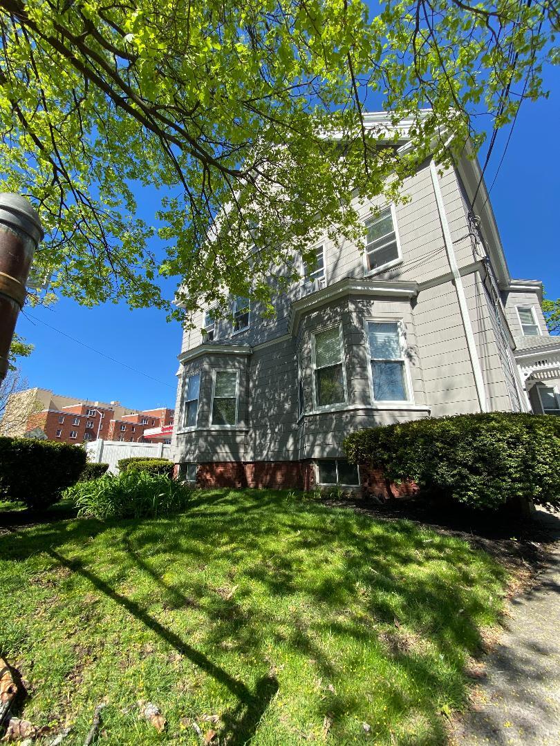 Building Photo - 5-7 Blake St. Unit 4