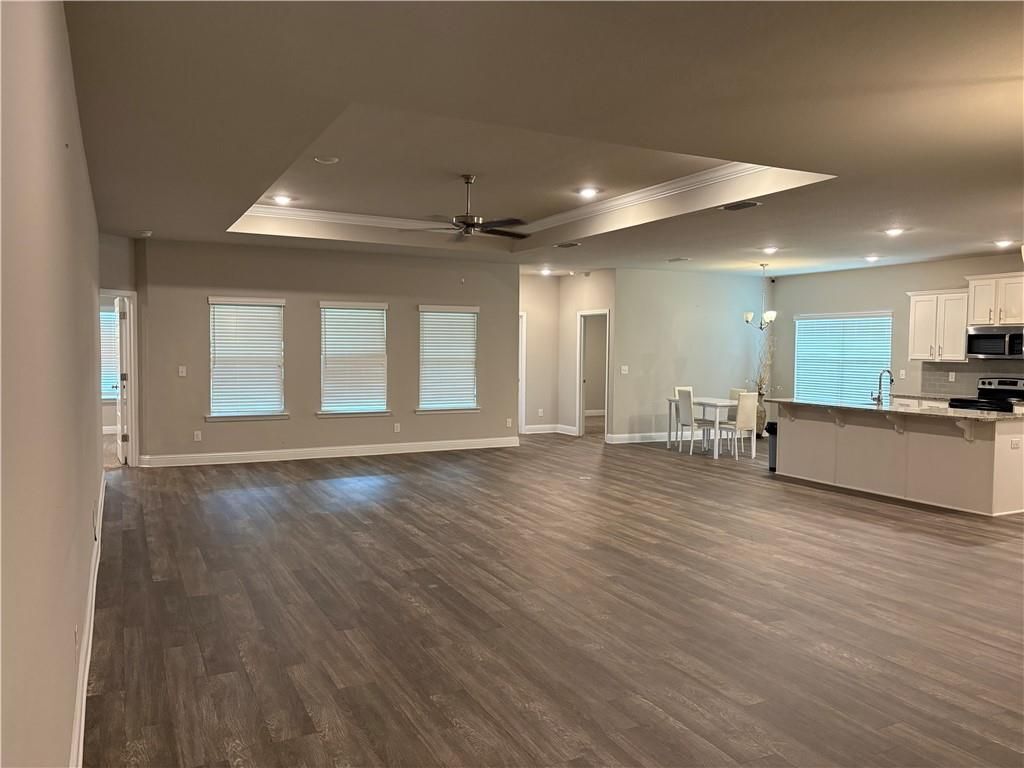 Building Photo - 10551 Sand Dune Ave