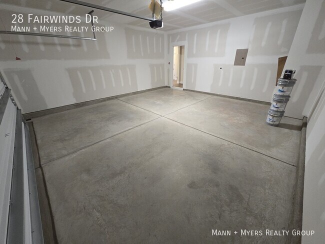 Building Photo - 28 Fairwinds Dr