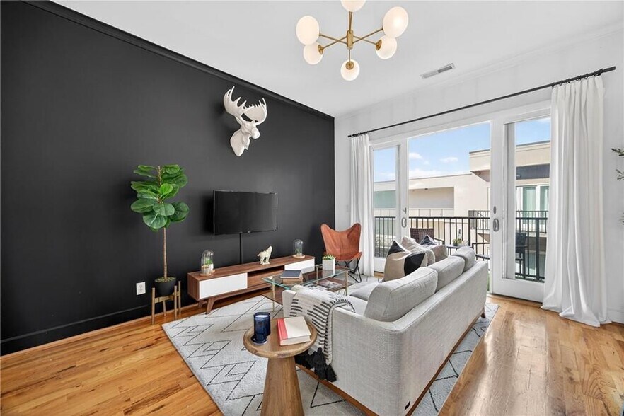 Building Photo - 384 Ralph McGill Blvd NE