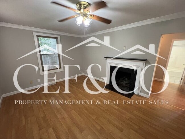 Building Photo - Charming 2-Bedroom, 1-Bathroom Home Availa...