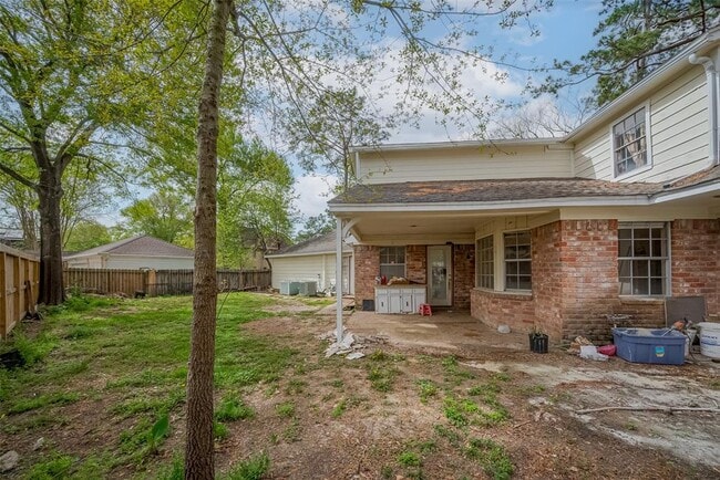 Building Photo - 811 Loire Ln