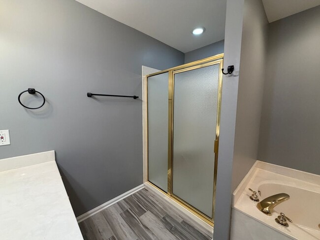 Building Photo - Lovely 3 Bedroom, 2 Bath House with 2-Car Garage in Athens, GA