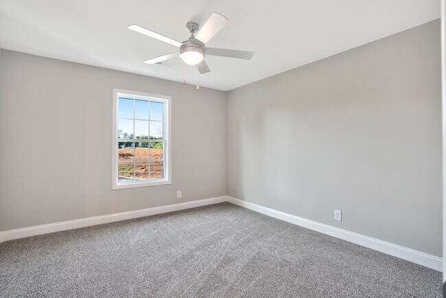 Building Photo - 68 Highland Blf Wy