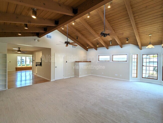 Building Photo - 5115 Manchester Rd