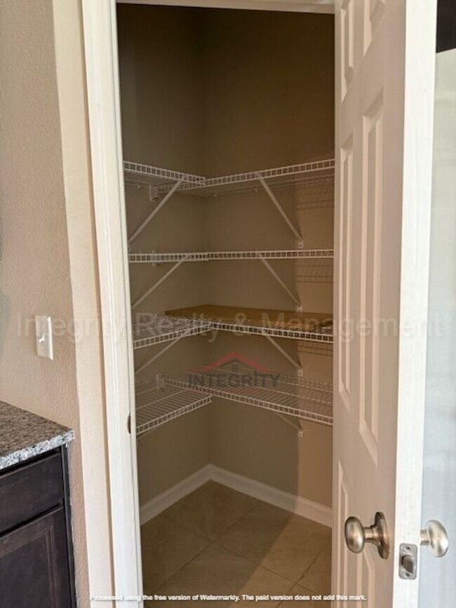 Building Photo - Beautiful 4 bed/ 2 bath in Eagle Landing