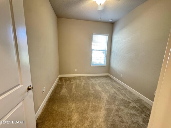 Building Photo - 6312 Hanfield Dr
