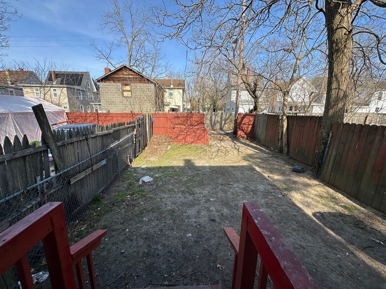 Building Photo - 223 S 3rd St