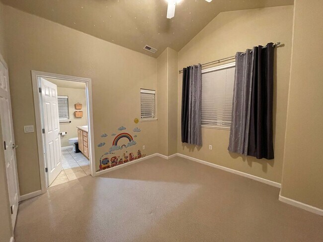 Building Photo - Beautiful home in Sparks- Gated community!