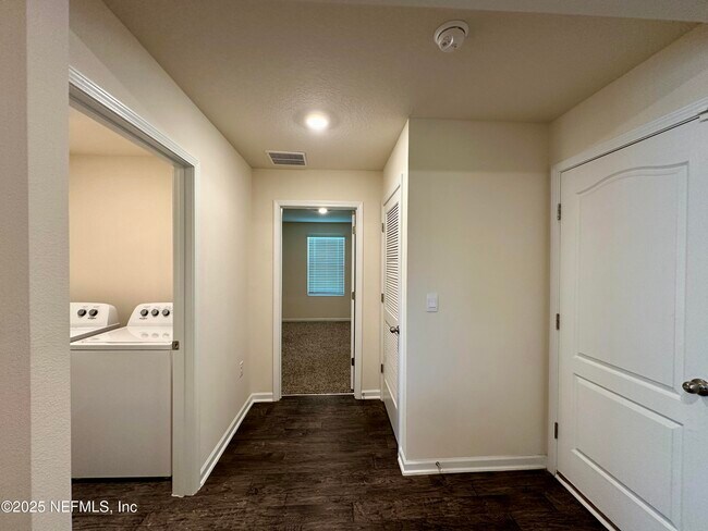 Building Photo - 3330 Lawton Pl