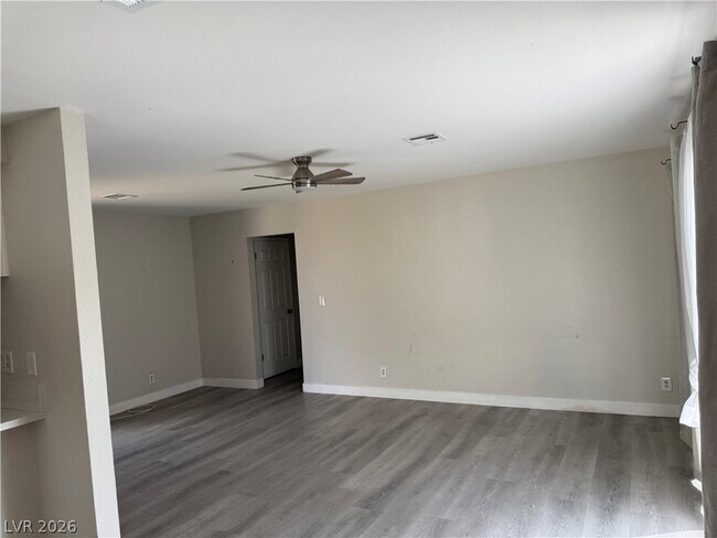 Building Photo - 2350 Cardiff Ln