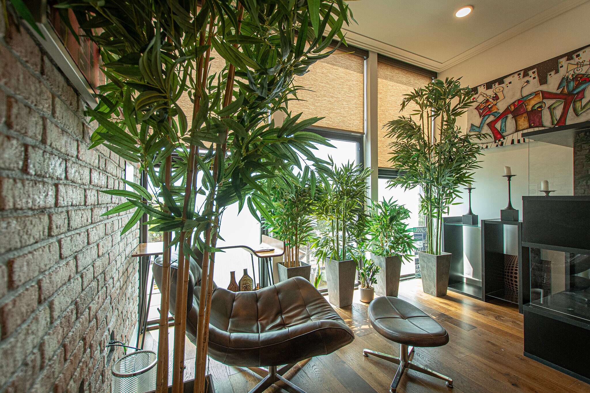 Excellent Natural Light - 1322 E 12th St