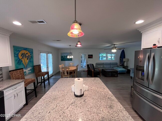 Building Photo - 101 Villa Ct