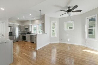Building Photo - Renovated 4 bed 2 bath in Brighton!!!