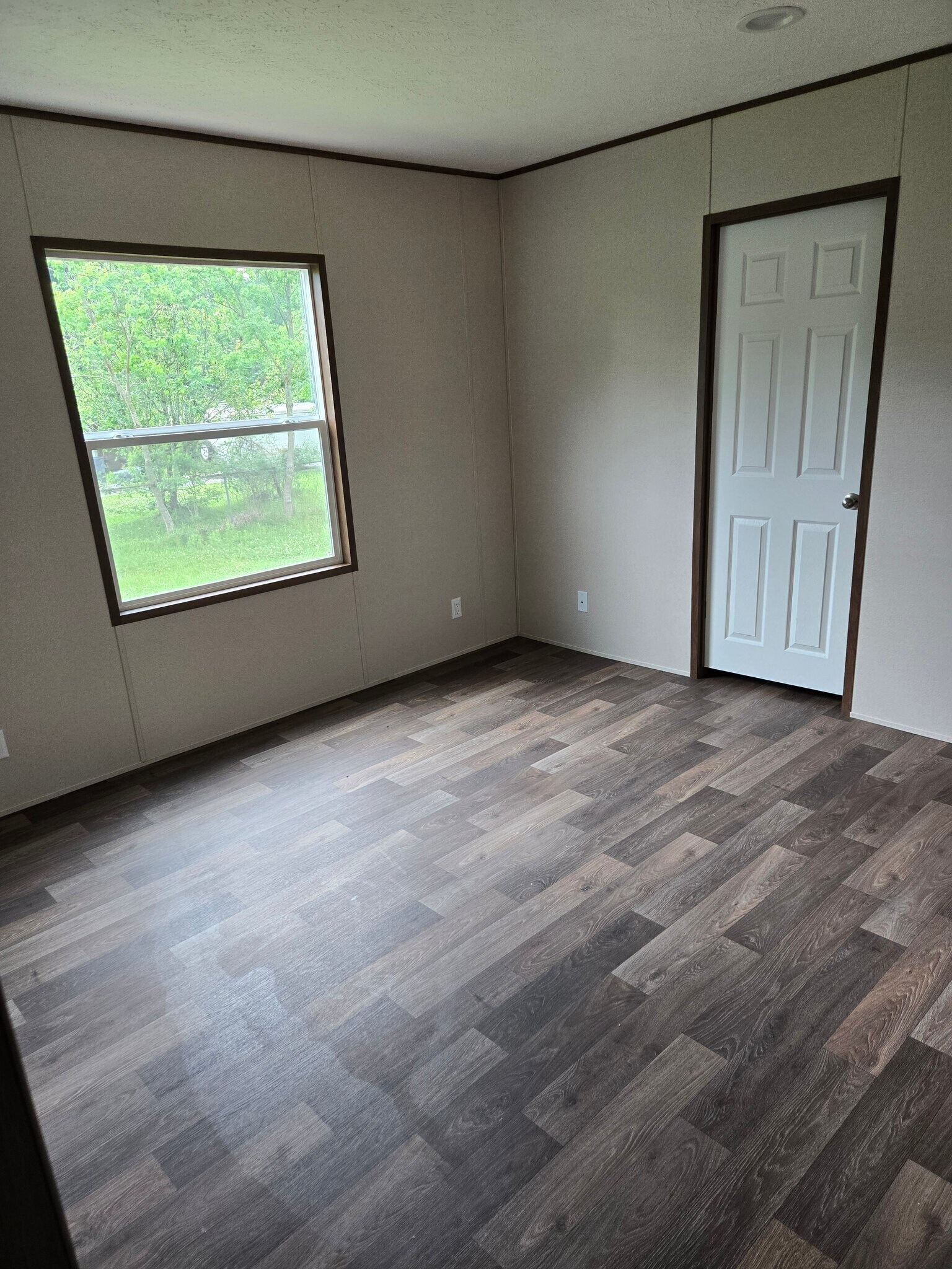 Building Photo - 22048 Newton Dr