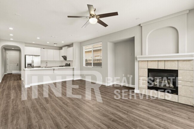 Building Photo - 1839 Dawnelle Way