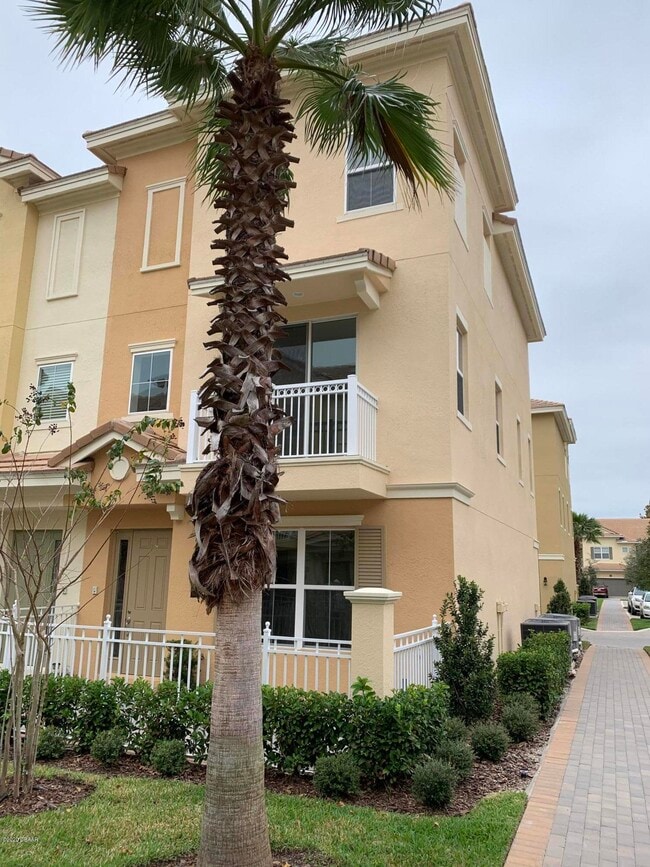 Building Photo - 1296 Bolton Pl