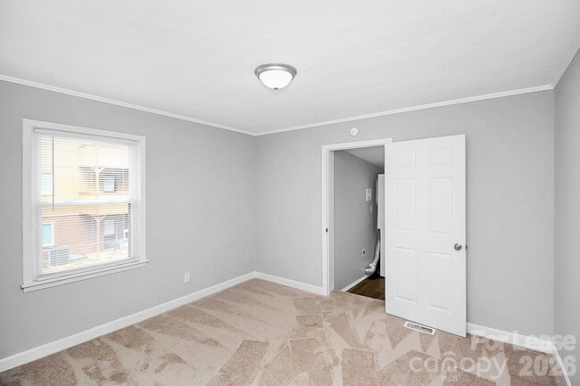 Building Photo - 1017 McLain Rd