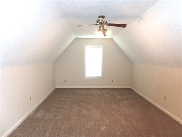 Building Photo - 5026 Springtree Dr