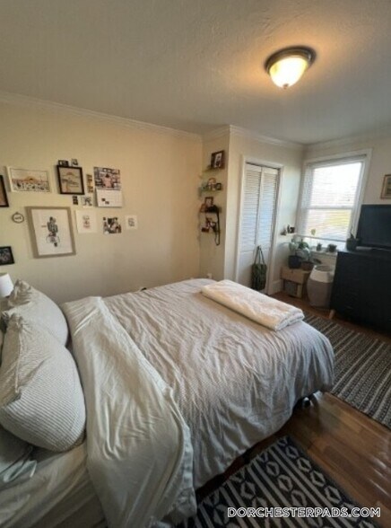 Building Photo - 4 Sexton Ct