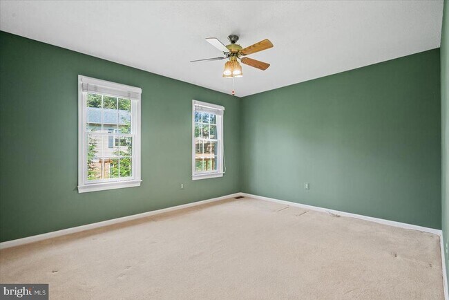 Building Photo - 11811 Dinwiddie Dr