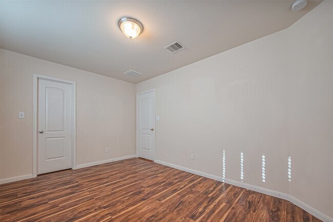 Building Photo - 14243 Oro Valley Dr