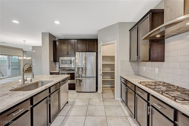 Building Photo - 9120 Mastodon Ave