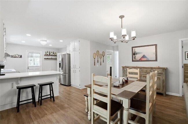 Building Photo - 112 Trout Lily Trail