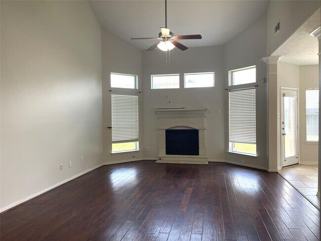 Building Photo - 6411 Virginia Fields Dr