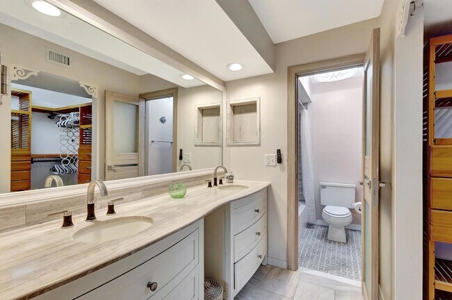 Building Photo - 3110 Surf Way